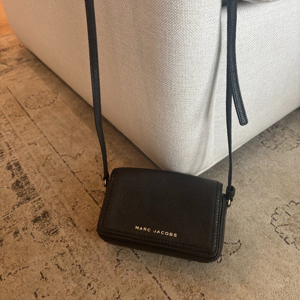 Mark Jacobs black crossbody purse